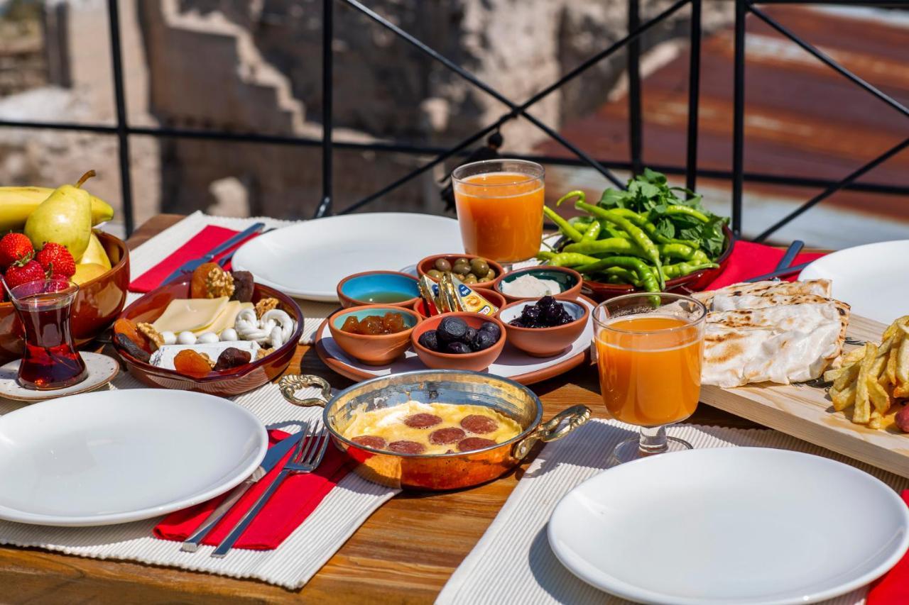 ikarus Cappadocia Hotel Üçhisar Exteriör bild